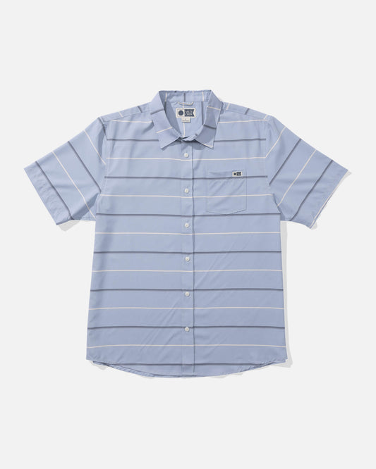 Salty crew WOVEN SHIRTS Skipper Ss Tech Woven - Blue Fog in Blue Fog