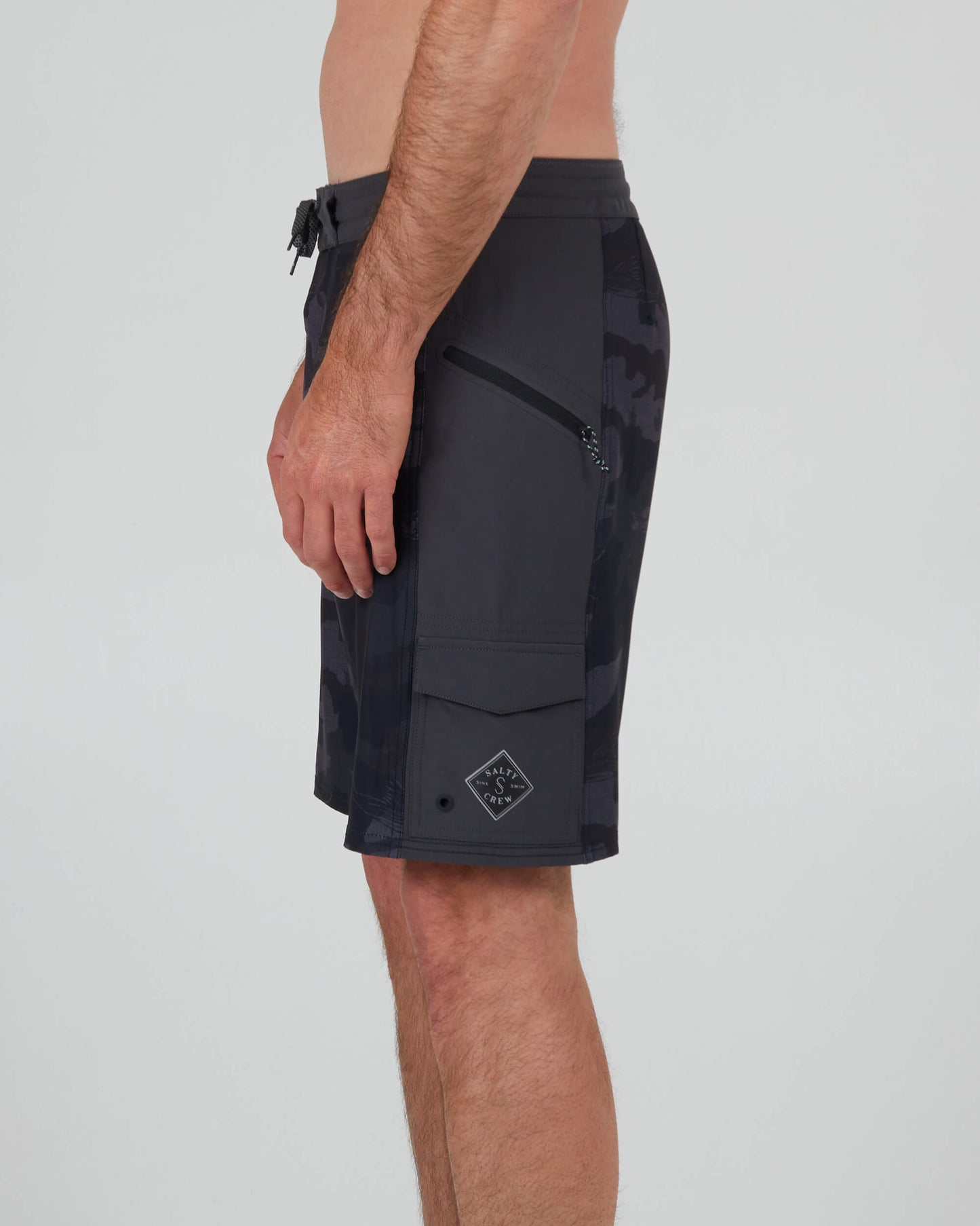 Salty Crew Men - Transom Utility Boardshort - Black Camo