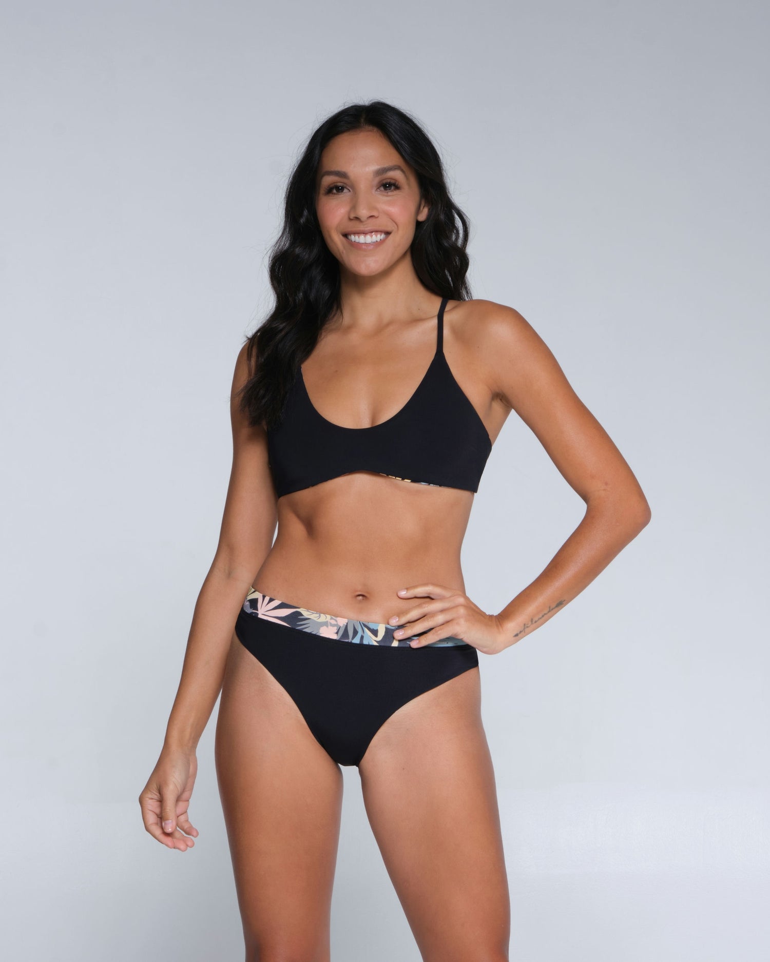 Salty crew SWIMWEAR TANDEM REVERSIBLE BIKINI TOP - Black in Black